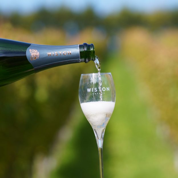 Wiston English wine club, subscription of wine to your door