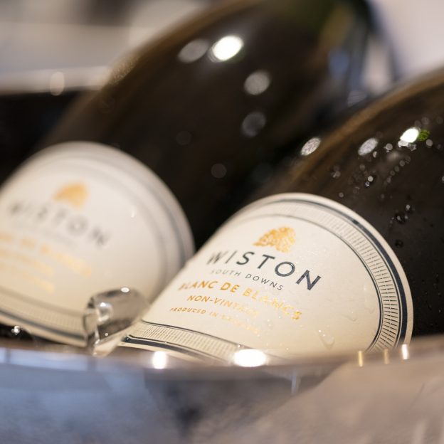 Wiston English Sparkling Wine in Magnum, Blanc de Blancs NV Magnum